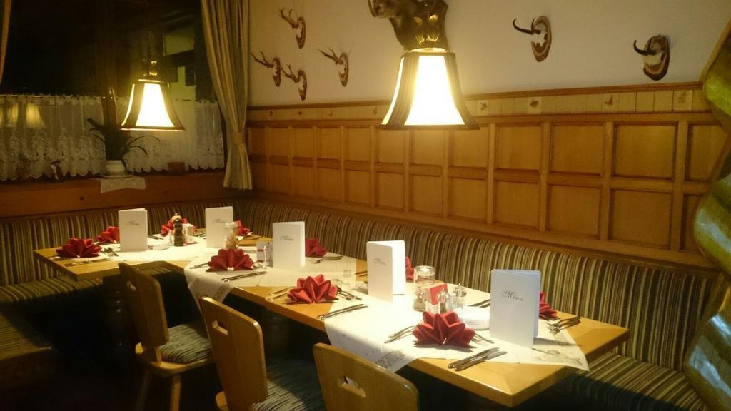 Gasthof Alte Tanne ホーフ・バイ・ザルツブルク エクステリア 写真
